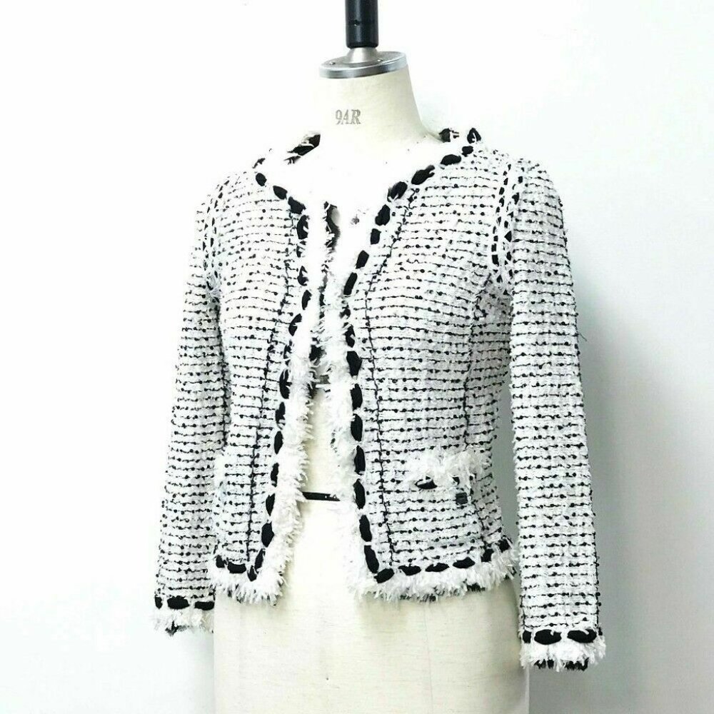 CHANEL Short length sequins 05P Women's jacket White x Black tweed P2541…